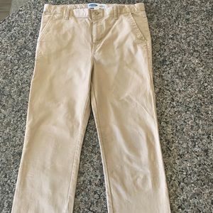 Boys khakis pants. Old Navy. Size 18 skinny fit, built in FLEX. Good condition
